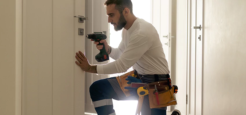 Mailbox Lock Installation Expert in Mendota, California