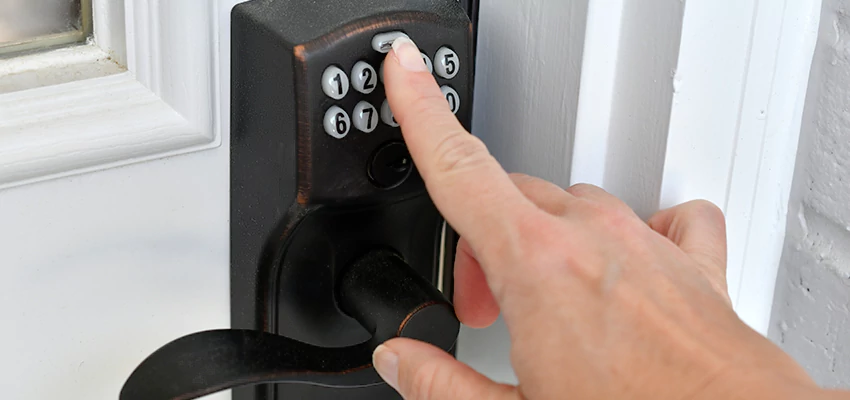 High Security Digital Door Lock in Mendota, California
